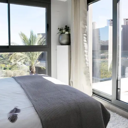 Bright Luxury Design Penthouse Daire *